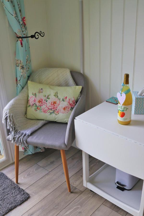Hopgarden Glamping Luxury Shepherds Huts Wadhurst المظهر الخارجي الصورة