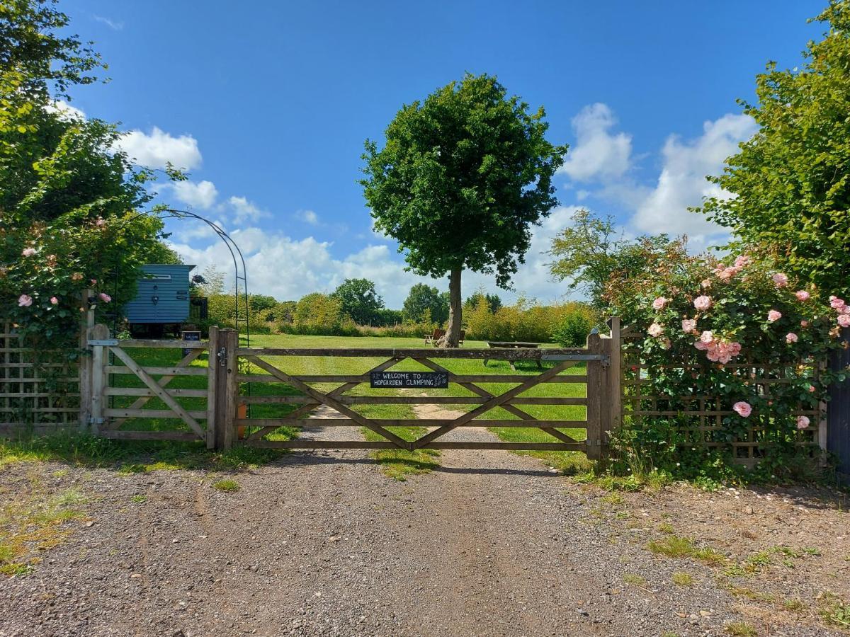 Hopgarden Glamping Luxury Shepherds Huts Wadhurst المظهر الخارجي الصورة